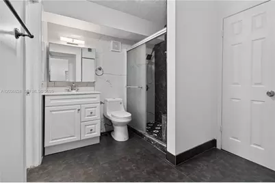 6070 W 18th Ave #209, Hialeah, FL 33012 - Photo 22