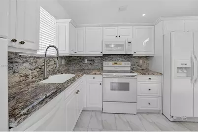 7679 Lemonwood St, Boynton Beach, FL 33437 - Photo 24