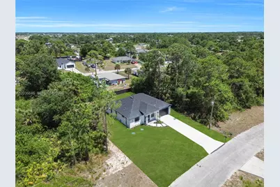 5035 Spinnaker Rd, Labelle, FL 33935 - Photo 1