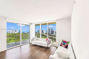 19501 W Country Club Dr, Aventura, FL 33180 - Photo 4