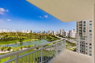 19501 W Country Club Dr, Aventura, FL 33180 - Photo 10