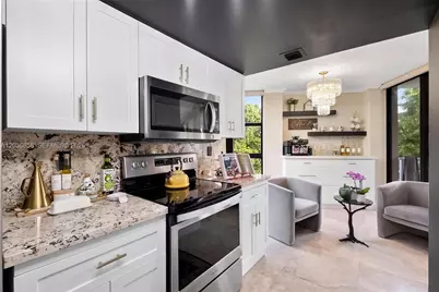 1000 Quayside Ter #411, Miami, FL 33138 - Photo 16