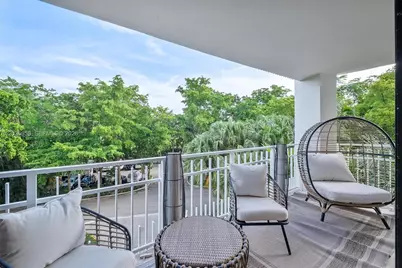 1000 Quayside Ter #411, Miami, FL 33138 - Photo 30