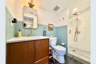 454 NE 76th St, Miami, FL 33138 - Photo 14
