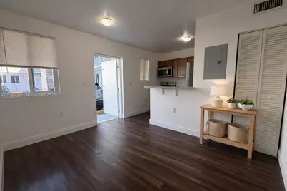 540 NW 7th St #27, Miami, FL 33136 - Photo 1