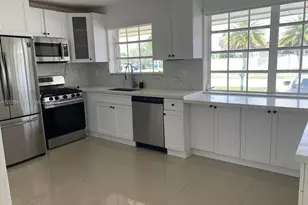 2025 SW 84th Ct, Miami, FL 33155 - Photo 10