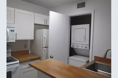 4361 W McNab Rd #13, Pompano Beach, FL 33069 - Photo 2