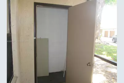 4361 W McNab Rd #13, Pompano Beach, FL 33069 - Photo 10
