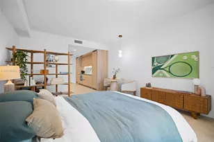 77 SE 5th St, Miami, FL 33131 - Photo 10