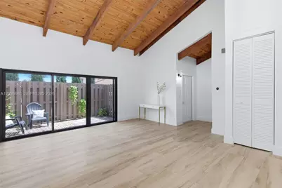 2152 SW 81st Way, Davie, FL 33324 - Photo 28