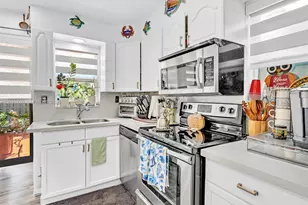 3483 SW 52nd Ave, Pembroke Park, FL 33023 - Photo 16