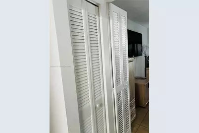 17570 Atlantic Blvd #206, Sunny Isles Beach, FL 33160 - Photo 10