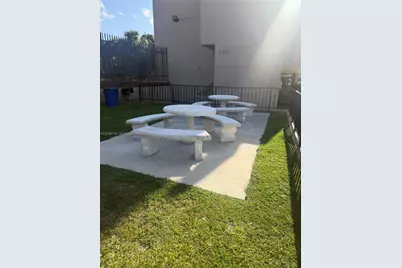820 NW 87th Ave #408, Miami, FL 33172 - Photo 8