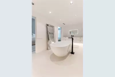 7300 SW 77th Ave, Miami, FL 33143 - Photo 24