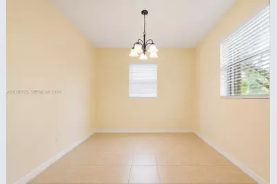 678 NE 33rd Ter, Homestead, FL 33033 - Photo 10