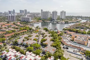 3578 Magellan Cir, Aventura, FL 33180 - Photo 42