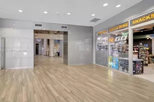 1750 N Bayshore Dr, Miami, FL 33132 - Photo 10