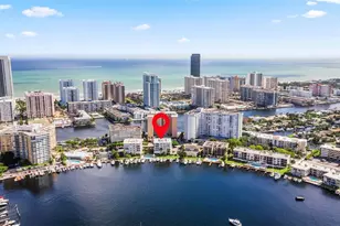 126 Golden Isles Dr, Hallandale Beach, FL 33009 - Photo 18