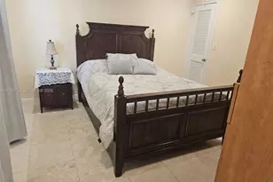 126 Golden Isles Dr, Hallandale Beach, FL 33009 - Photo 14
