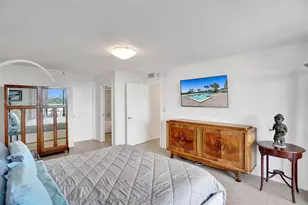 2555 Collins Ave, Miami Beach, FL 33140 - Photo 24