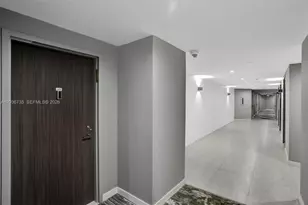 2555 Collins Ave, Miami Beach, FL 33140 - Photo 30