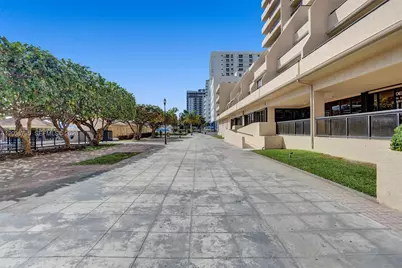 2555 Collins Ave #1508, Miami Beach, FL 33140 - Photo 54