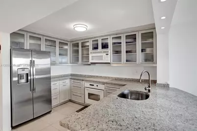 2555 Collins Ave #1508, Miami Beach, FL 33140 - Photo 8