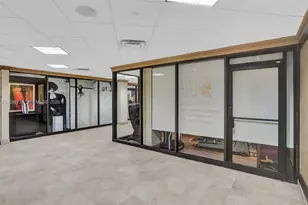 2555 Collins Ave, Miami Beach, FL 33140 - Photo 44