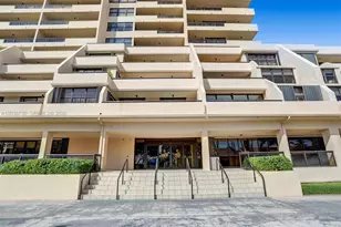 2555 Collins Ave, Miami Beach, FL 33140 - Photo 52