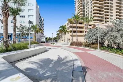 2555 Collins Ave #1508, Miami Beach, FL 33140 - Photo 58