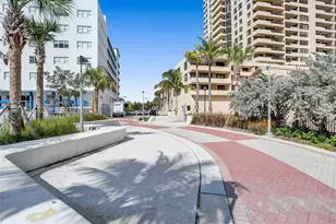 2555 Collins Ave, Miami Beach, FL 33140 - Photo 58