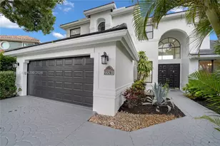 22281 Tupelo Pl, Boca Raton, FL 33428 - Photo 2
