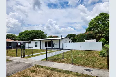 721 NW 33rd Ave, Lauderhill, FL 33311 - Photo 2