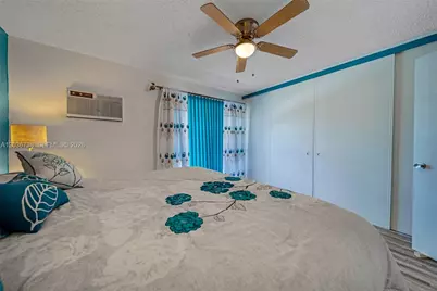 15610 NE 6th Ave #34C, Miami, FL 33162 - Photo 14