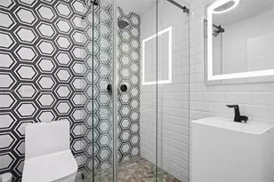 901 3rd St, Miami Beach, FL 33139 - Photo 6