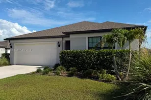 10798 Marlberry Way, North Fort Myers, FL 33917 - Photo 4