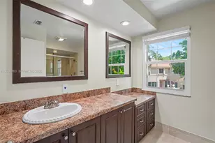 10994 Neptune Dr, Cooper City, FL 33026 - Photo 30