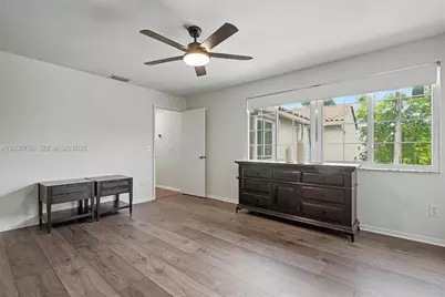 10994 Neptune Dr, Cooper City, FL 33026 - Photo 26