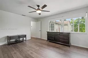 10994 Neptune Dr, Cooper City, FL 33026 - Photo 26