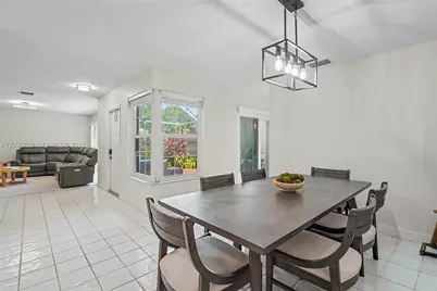 10994 Neptune Dr, Cooper City, FL 33026 - Photo 14
