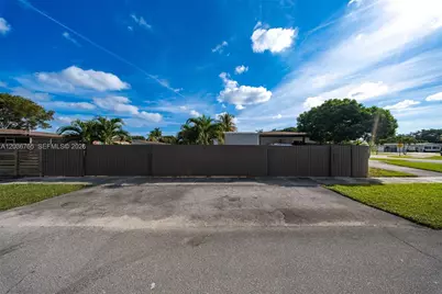 10431 SW 93rd St, Miami, FL 33176 - Photo 50