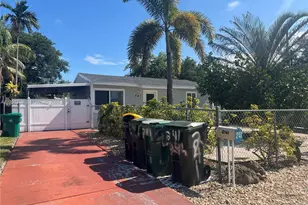 241 SW 3rd Terrace, Dania Beach, FL 33004 - Photo 4