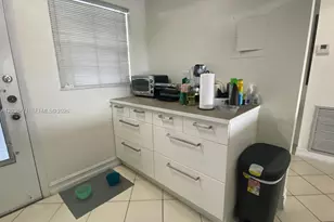873 NE 195th St, Miami, FL 33179 - Photo 20