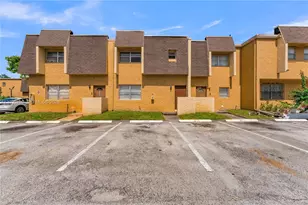 5653 Blueberry Ct, Lauderhill, FL 33313 - Photo 1