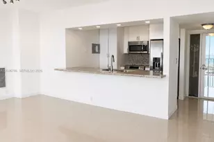 7601 E Treasure Dr, North Bay Village, FL 33141 - Photo 16
