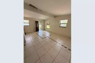 16500 NE 5th Ave, Miami, FL 33162 - Photo 6