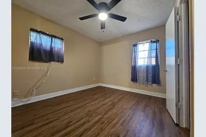 649 NW 19th St, Pompano Beach, FL 33060 - Photo 16