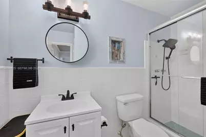 417 NW 46th St, Oakland Park, FL 33309 - Photo 24