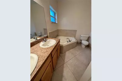 2988 NW 7th Ct, Fort Lauderdale, FL 33311 - Photo 12