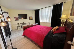 1400 St Charles Pl, Pembroke Pines, FL 33026 - Photo 12